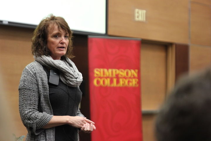 Forum speaker teaches ways to increase hope in education and life