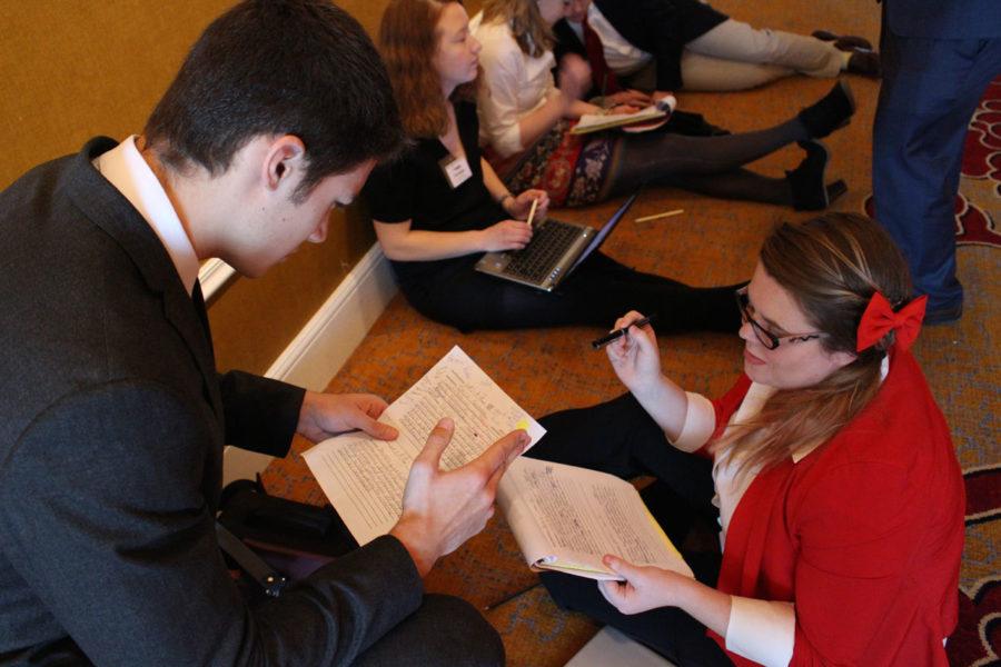 Simpson Students Win Delegation Awards at MMUN Conference