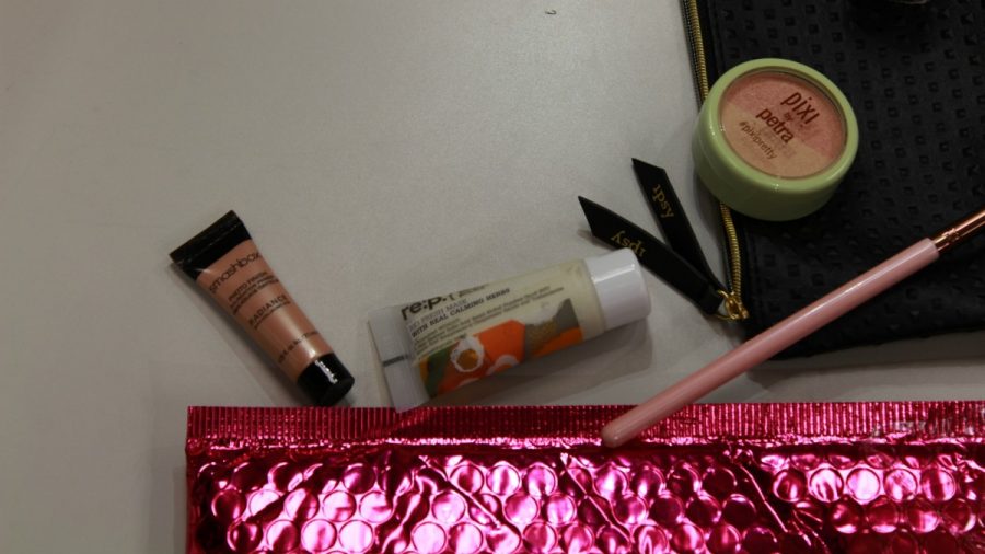 Ipsy: What is it and what are these pink packages?