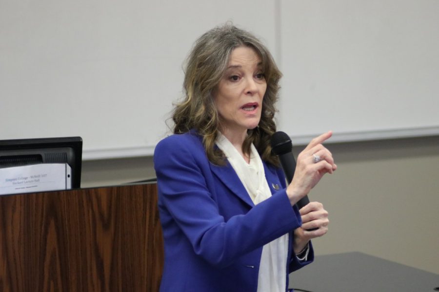 Simpson Democrats hosted their second 2020 presidential candidate on Feb. 4. Marianne Williamson spoke about her campaign goals, problems within the current political system, child abuse, systemic racism and inequality. Photo by Coby Berg/The Simpsonian