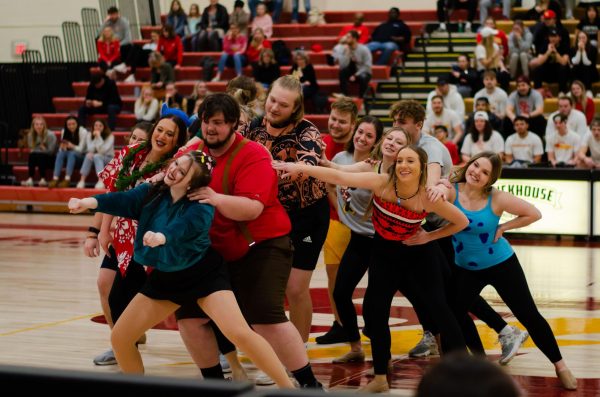 Last year, the Simpson College Dance Team’s co-ed theme was “Disney Duos.” This year, the team members are getting ready for another crowd-pleasing performance.
