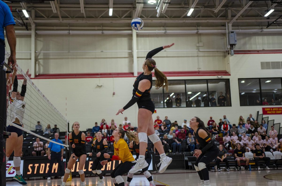 Sophomore outside hitter, Emily Williams, paved the way for the Storm Wednesday night with a season-high 19 kills. 