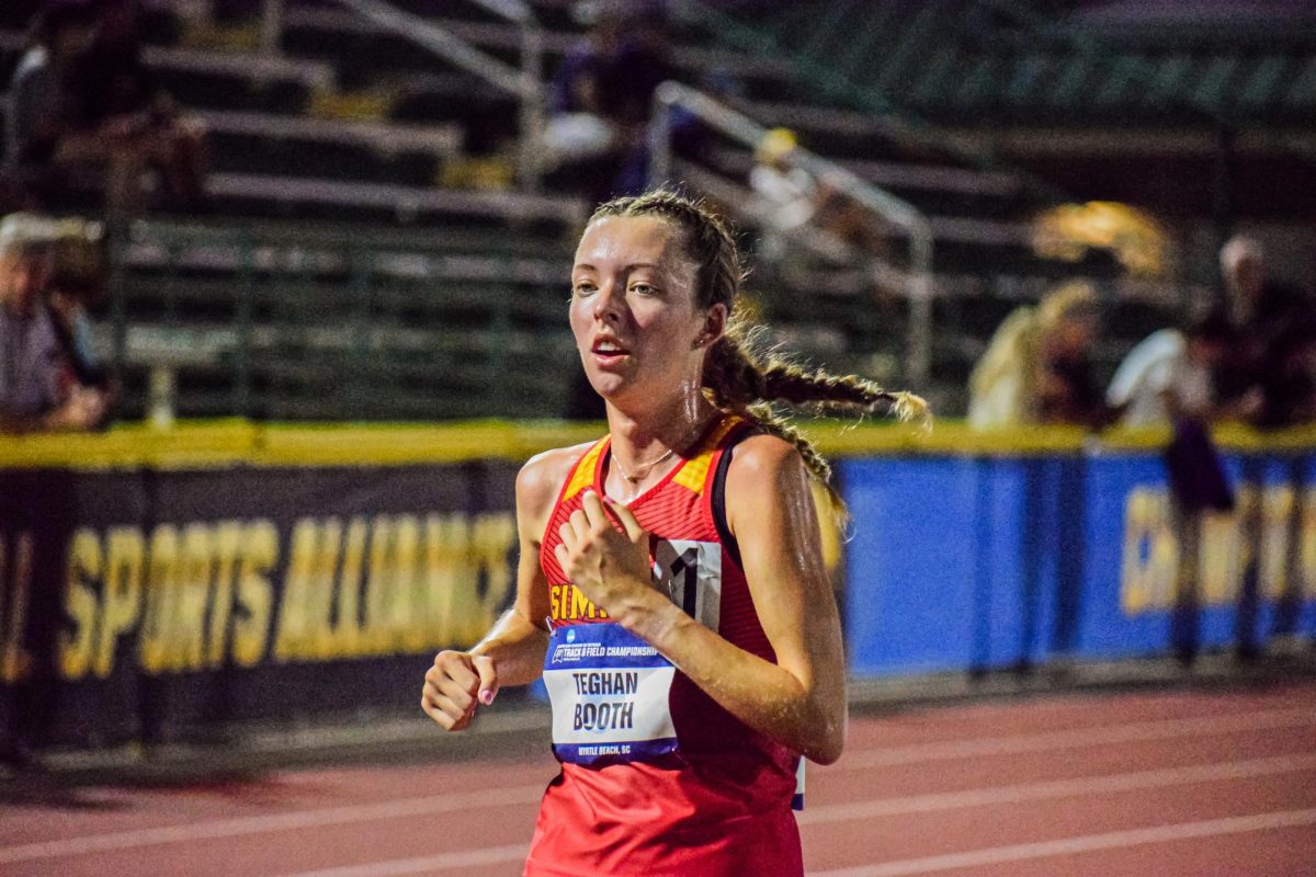 Teghan Booth running the 10K at Outdoor Track National in May in Myrtle Beach, South Carolina 