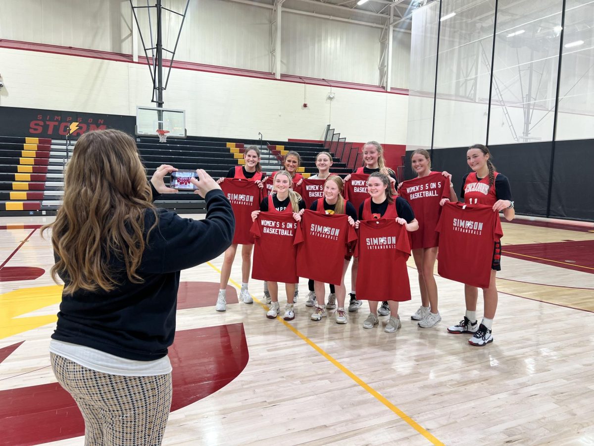 “Nemo’s bench warmers” are named women’s 5-on-5 champions.